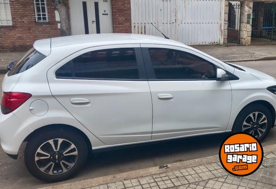 Autos - Chevrolet Onix 2015 Nafta 175000Km - En Venta