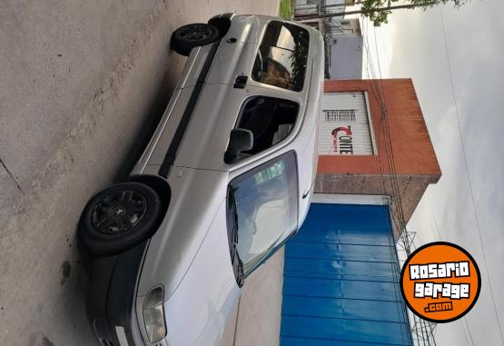 Utilitarios - Peugeot Partner 1.9 2009 Diesel 240000Km - En Venta