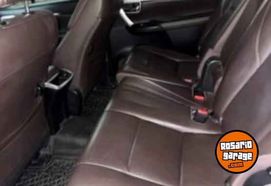 Camionetas - Toyota SW 4 SRX 2017 Diesel 180000Km - En Venta