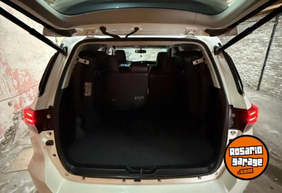 Camionetas - Toyota SW 4 SRX 2017 Diesel 180000Km - En Venta