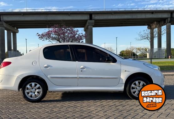 Autos - Peugeot 207 XS 1.4 COMPACT HDI 2013 Nafta 185000Km - En Venta