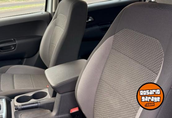 Camionetas - Volkswagen AMAROK V6 CONFORT 2021 Diesel 130000Km - En Venta