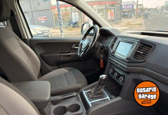 Camionetas - Volkswagen AMAROK V6 CONFORT 2021 Diesel 130000Km - En Venta