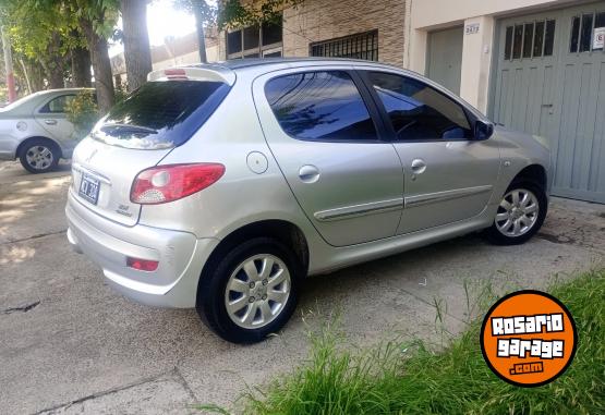Autos - Peugeot 207 compac Allure 2013 Nafta 169000Km - En Venta