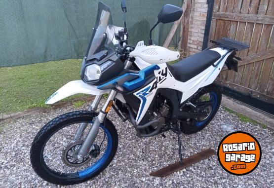 Motos - Voge Rally 300 2023 Nafta 11200Km - En Venta
