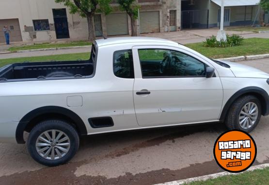 Camionetas - Volkswagen SAVEIRO 2015 Nafta 200000Km - En Venta
