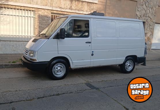 Autos - Renault Trafic 1997 GNC 260000Km - En Venta