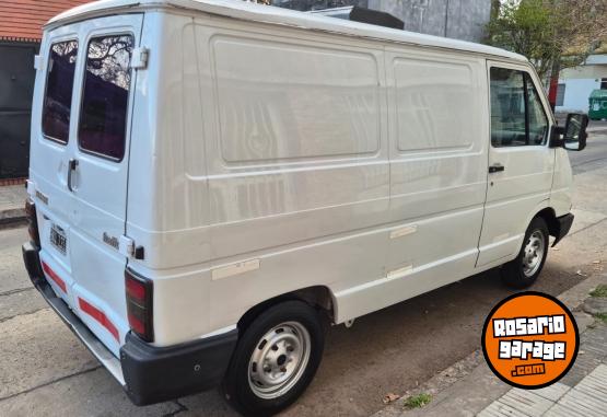 Autos - Renault Trafic 1997 GNC 260000Km - En Venta