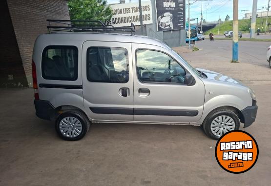 Utilitarios - Renault Kangoo 2014 GNC 230000Km - En Venta