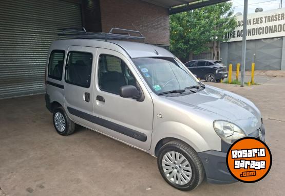 Utilitarios - Renault Kangoo 2014 GNC 230000Km - En Venta