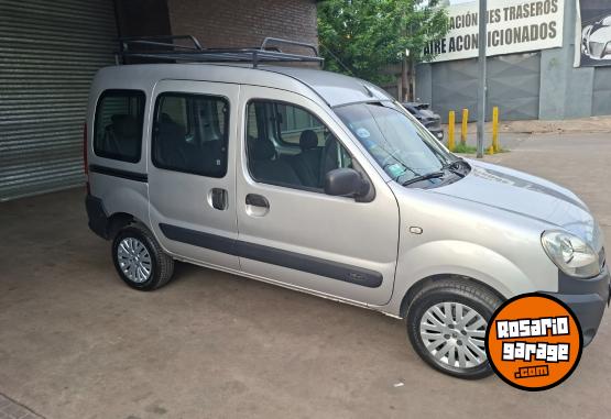 Utilitarios - Renault Kangoo 2014 GNC 230000Km - En Venta