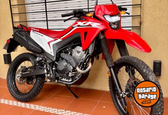 Motos - Honda Tornado 300 2025 Nafta 11000Km - En Venta