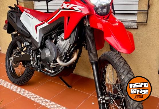 Motos - Honda Tornado 300 2025 Nafta 11000Km - En Venta
