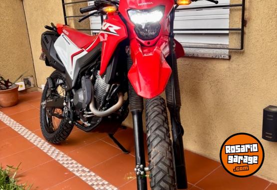 Motos - Honda Tornado 300 2025 Nafta 11000Km - En Venta