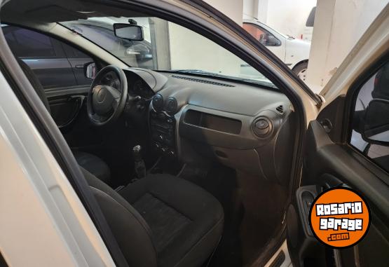 Autos - Renault Sandero 2011 Nafta 170000Km - En Venta