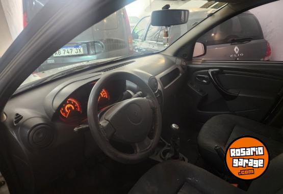 Autos - Renault Sandero 2011 Nafta 170000Km - En Venta