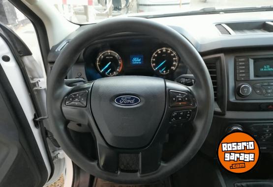 Camionetas - Ford Ranger XL 2021 Diesel 130000Km - En Venta