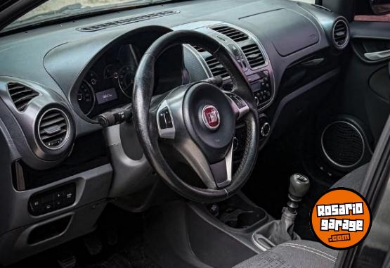 Autos - Fiat PALIO ATTRACTIVE TOP 1.4 2017 Nafta 76000Km - En Venta