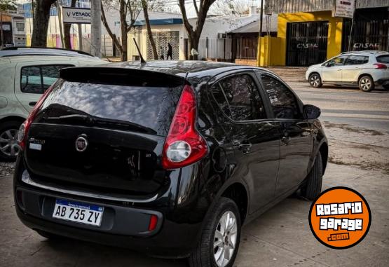 Autos - Fiat PALIO ATTRACTIVE TOP 1.4 2017 Nafta 76000Km - En Venta
