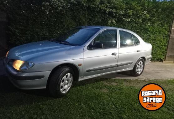 Autos - Renault MEGANE 1998 Nafta 252000Km - En Venta