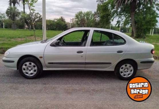 Autos - Renault MEGANE 1998 Nafta 252000Km - En Venta