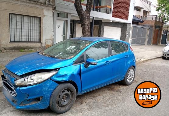 Autos - Ford Fiesta Kinetic SE PLUS 2017 GNC 200000Km - En Venta