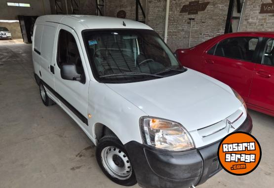 Utilitarios - Citroen Berlingo Furgon 2018 Diesel 112000Km - En Venta