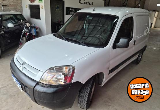 Utilitarios - Citroen Berlingo Furgon 2018 Diesel 112000Km - En Venta