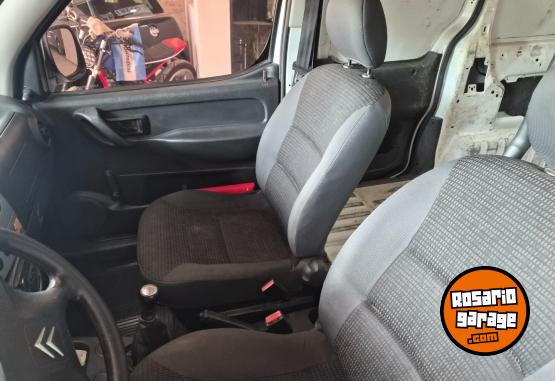 Utilitarios - Citroen Berlingo Furgon 2018 Diesel 112000Km - En Venta