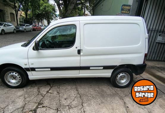 Utilitarios - Peugeot Partner HDI 2013 Diesel 106000Km - En Venta
