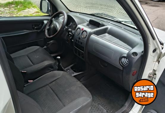 Utilitarios - Peugeot Partner HDI 2013 Diesel 106000Km - En Venta