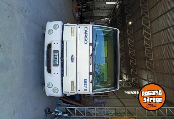 Camiones y Gr�as - Ford cargo 1317e con hidrogrua Lince 9tn - En Venta