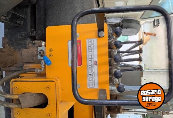 Camiones y Gr�as - Ford cargo 1317e con hidrogrua Lince 9tn - En Venta