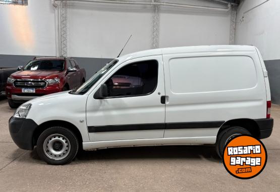 Utilitarios - Citroen Berlingo Furgon 1.6 HDI 2018 Diesel 64000Km - En Venta