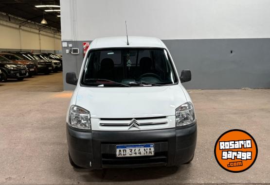 Utilitarios - Citroen Berlingo Furgon 1.6 HDI 2018 Diesel 64000Km - En Venta