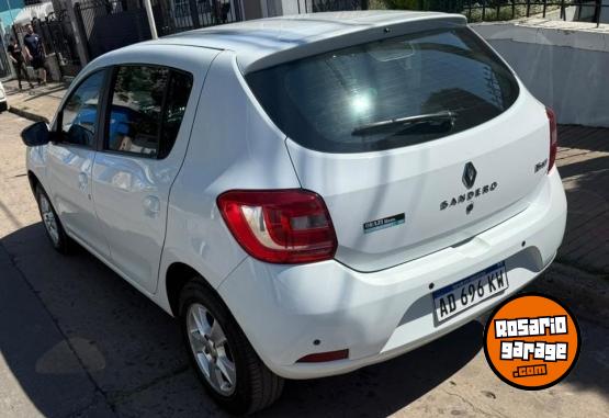 Autos - Renault Sandero/Privilege 2019 Nafta 152000Km - En Venta