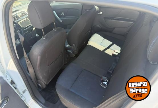 Autos - Renault Sandero/Privilege 2019 Nafta 152000Km - En Venta