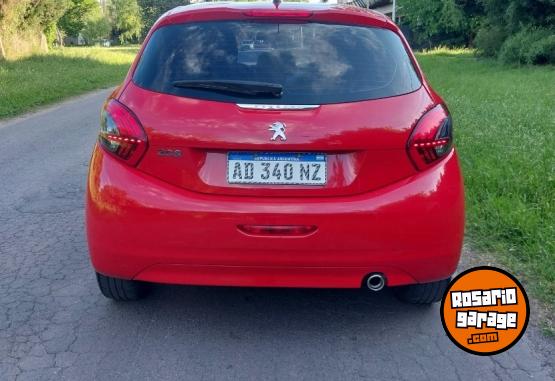 Autos - Peugeot 208 2018 Nafta 55000Km - En Venta