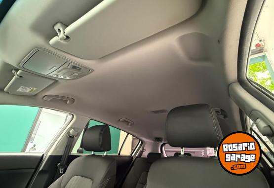 Camionetas - Kia Sportage LX 2022 Nafta 124000Km - En Venta