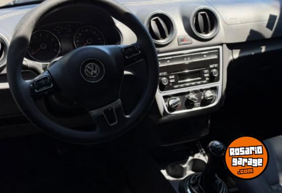 Autos - Volkswagen Gol Highline 2016 Nafta 131000Km - En Venta