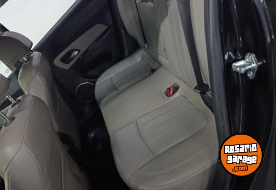 Autos - Chevrolet CRUZE LTZ 4 PTAS 2011 GNC 153000Km - En Venta