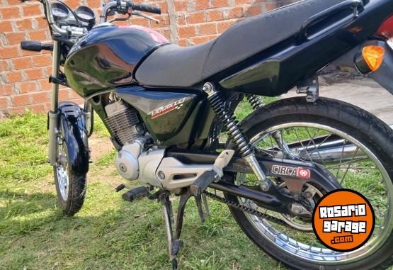 Motos - Honda Titan 2015 Nafta 58000Km - En Venta