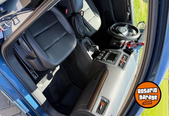 Autos - Volkswagen Vento luxury 2.5 2015 Nafta 115000Km - En Venta
