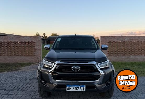 Camionetas - Toyota Hilux 2025 Diesel 21000Km - En Venta
