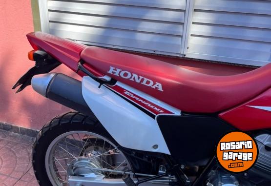 Motos - Honda Tornado 250 2021 Nafta 19000Km - En Venta