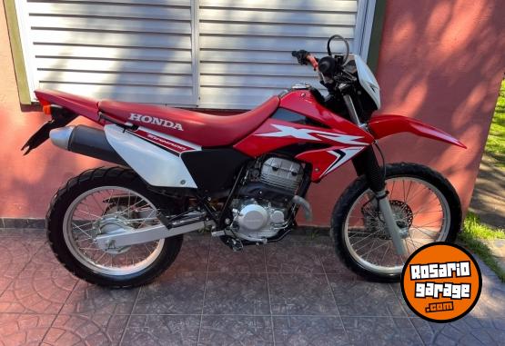 Motos - Honda Tornado 250 2021 Nafta 19000Km - En Venta