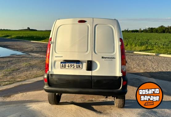 Utilitarios - Renault kangoo 1.6 furgon 2017 Nafta 106000Km - En Venta
