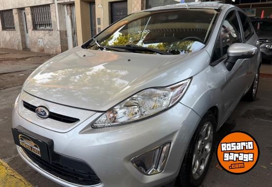 Autos - Ford Fiesta kinetic titanium 2010 Nafta 155000Km - En Venta
