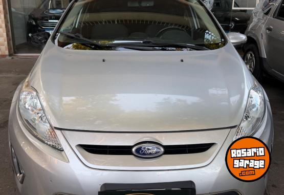 Autos - Ford Fiesta kinetic titanium 2010 Nafta 155000Km - En Venta