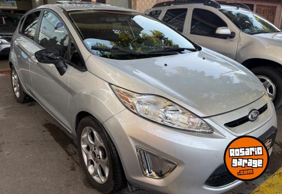 Autos - Ford Fiesta kinetic titanium 2010 Nafta 155000Km - En Venta